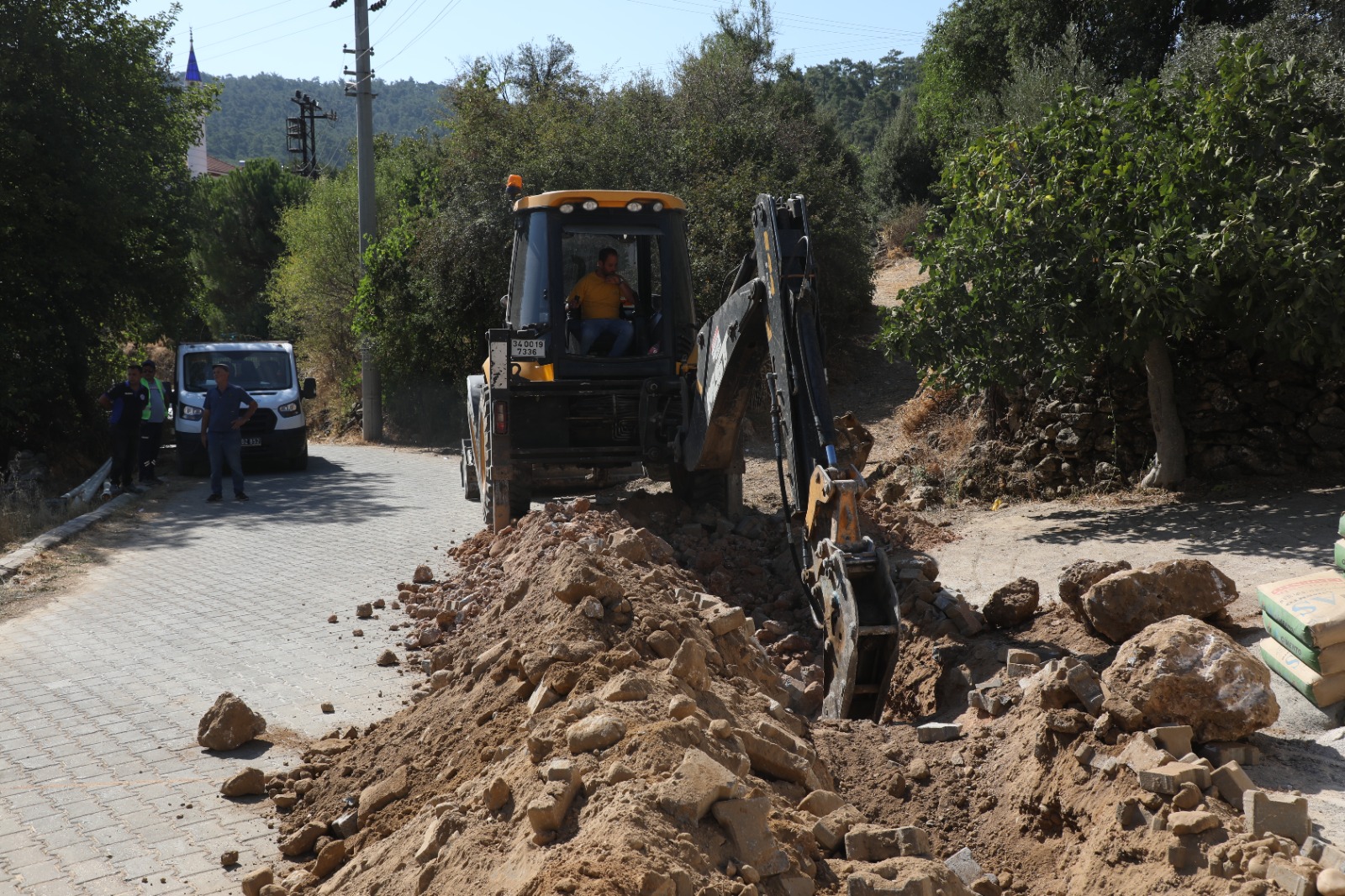 MUSKİ, Derinkuyu Mahallesi’nde İçme Suyu Yenileme Çalışmasına Başladı