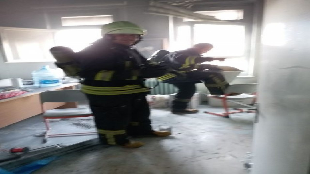 Anadolu lisesinde çıkan yangın korkuttu