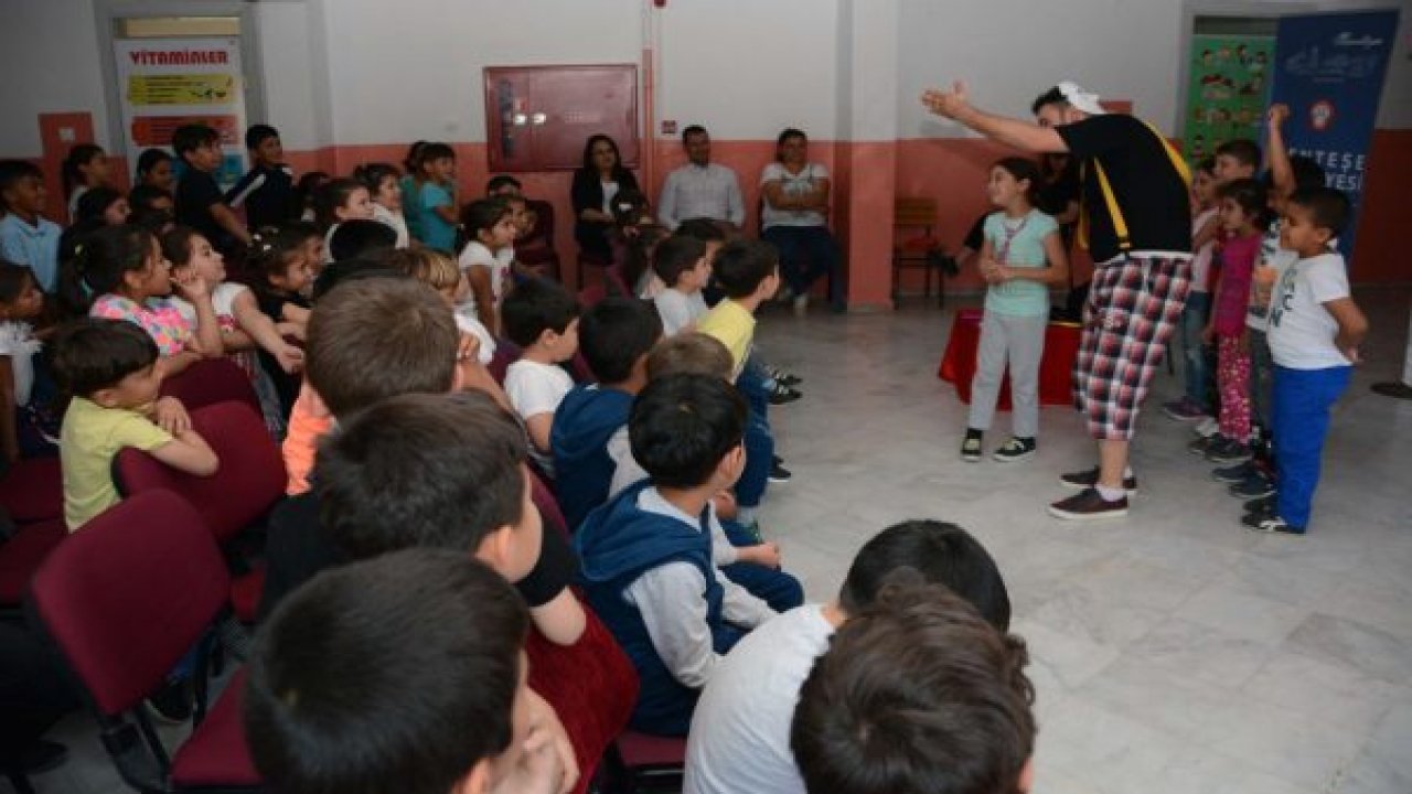 Teknoloji Bağımlılığının Önüne Tiyatro İle Geçiliyor