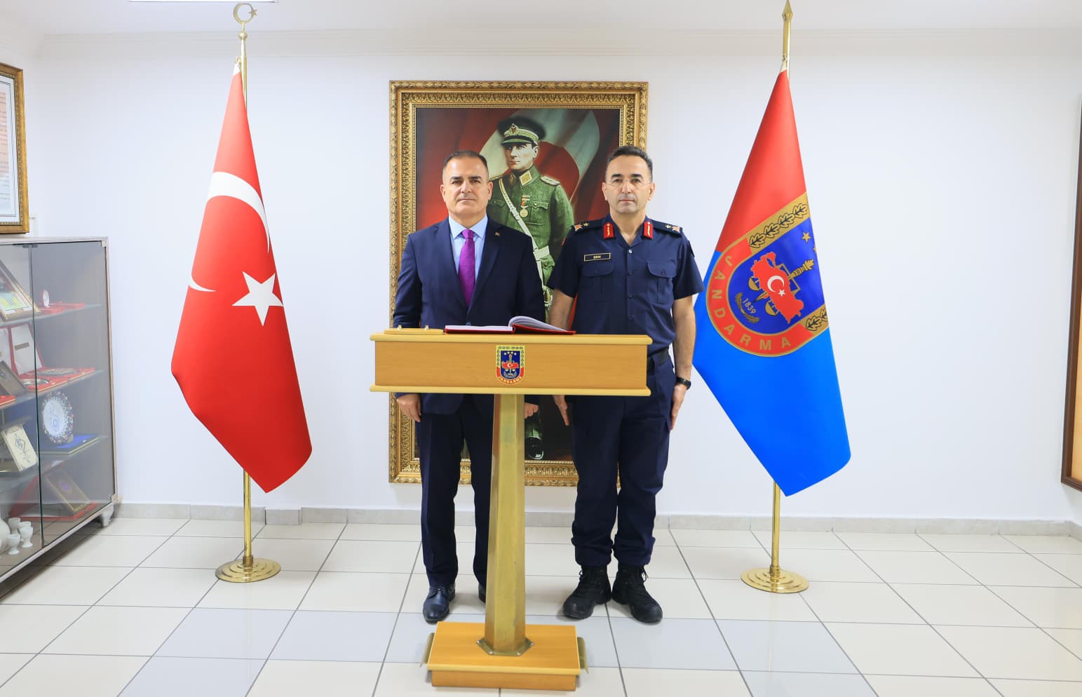 Vali Akbıyık'tan Muğla İl Jandarma Komutanına Hayırlı Olsun Ziyareti