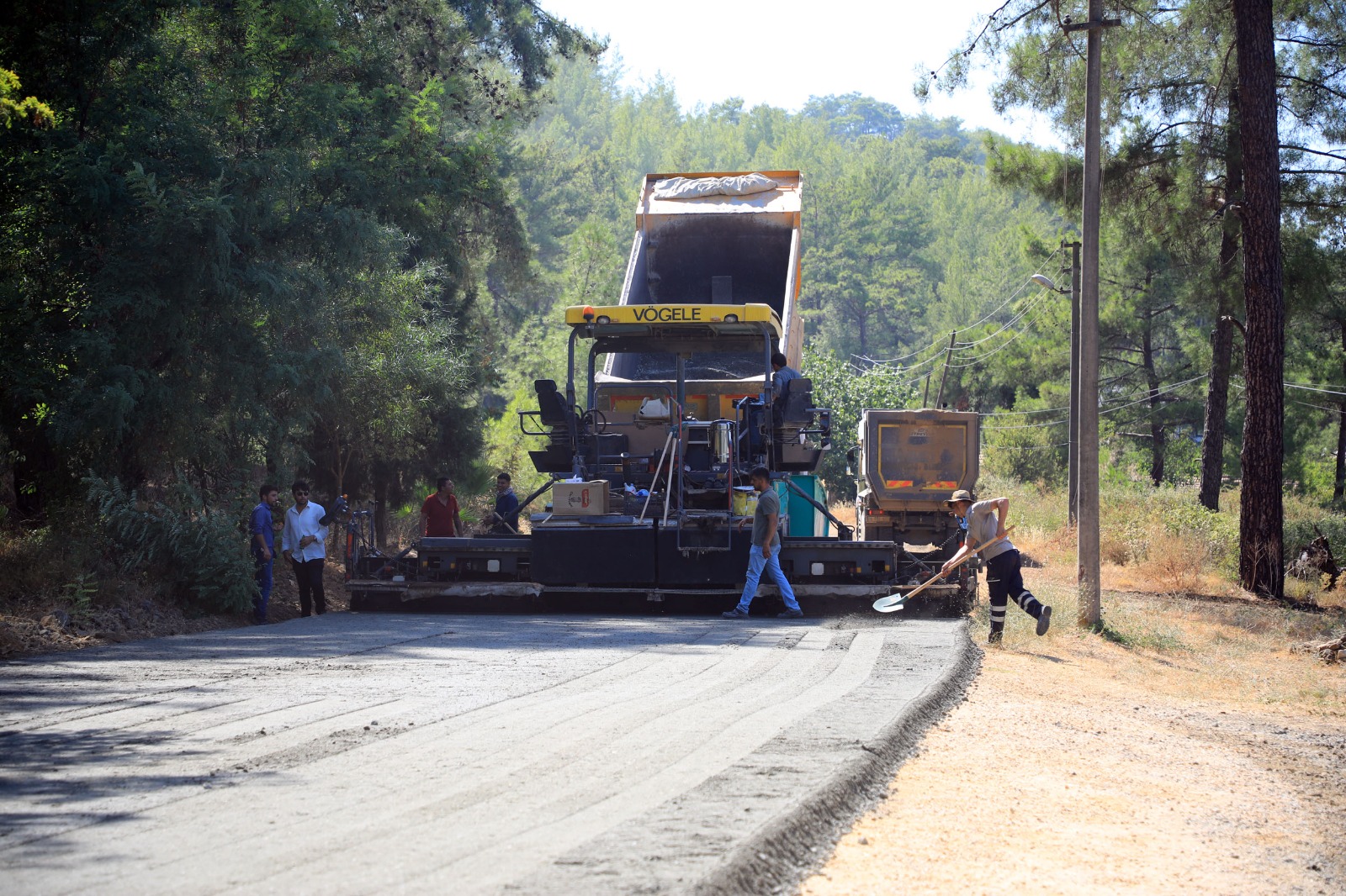Ula’nın Kırsal Mahallelerine 17,5 Milyon TL’lik Yol Yatırımı