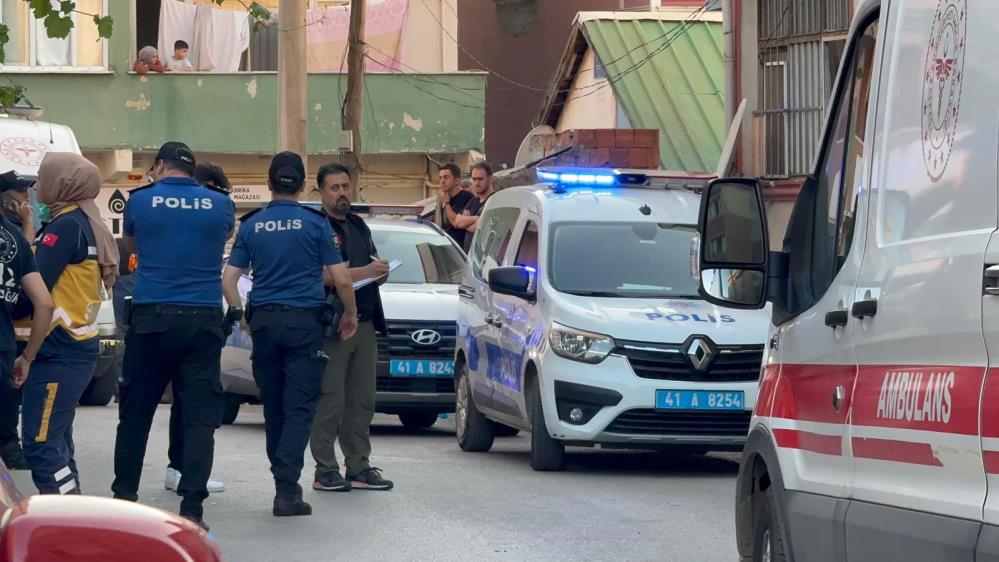 Anne İle 5 Yaşındaki Kızı Günler Sonra Evlerinde Ölü Bulundu