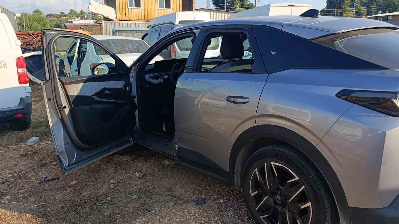 Genç Adam Kiraladığı Araçta Başından Vurulmuş Bulundu