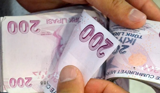 Cumhurbaşkanı Yardımcısı’ndan asgari ücret ve emekli zammı açıklaması