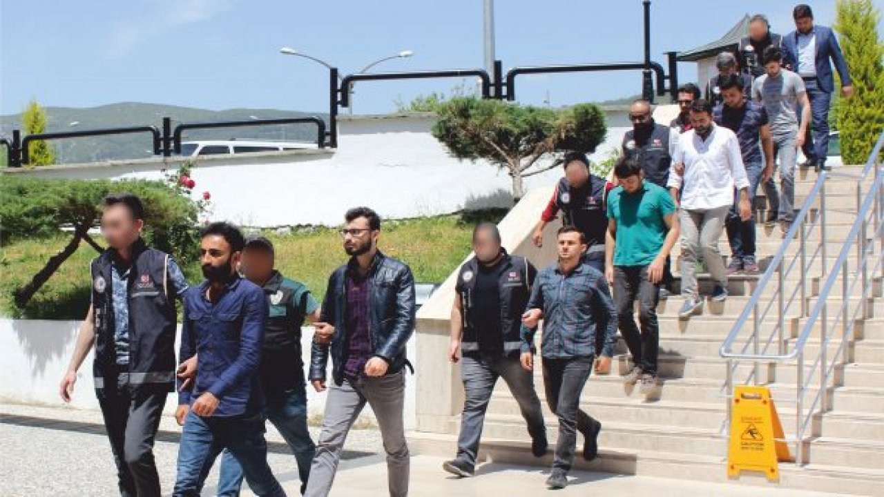 Muğla’da 13 asker tutuklandı