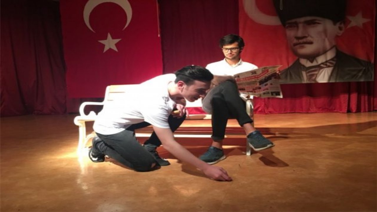 Sahnede hünerlerini sergilediler