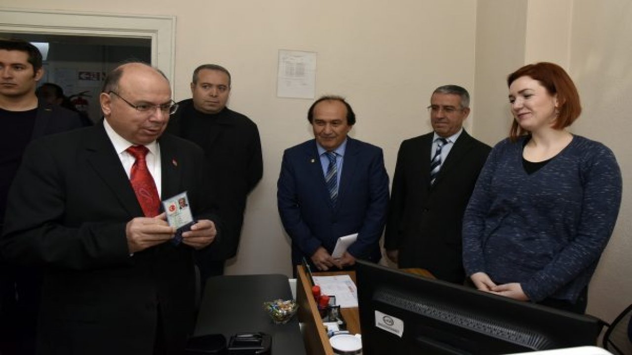 ÇİPLİ KİMLİKLERİNİZİ ALMAYI UNUTMAYIN