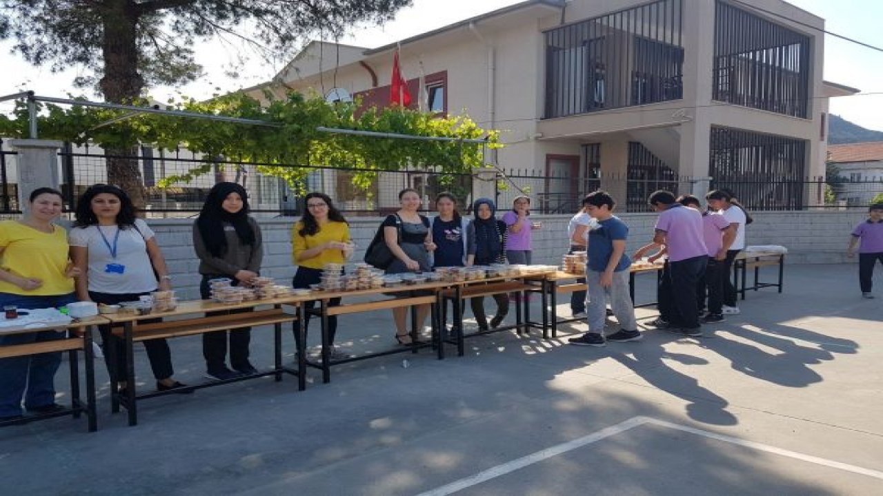 Mehmetçik Vakfı yararına kermes