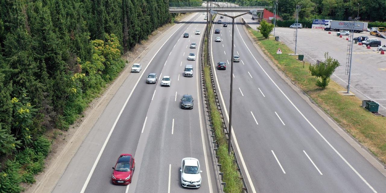 Yolda hız sınırları değişti: Artık bu rakamları geçmek yasak