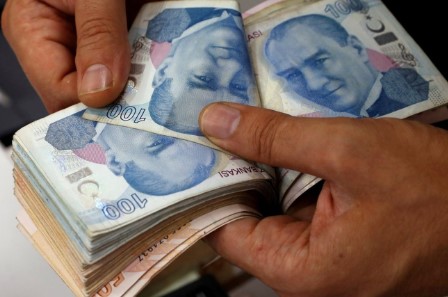 Emeklinin hesaplarına 11000 TL para yatacak! Hemen paranızı çekebilirsiniz!