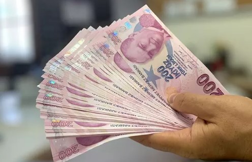 Emeklilere o bankadan müjde! Eylül ayı boyunca alabilecekler