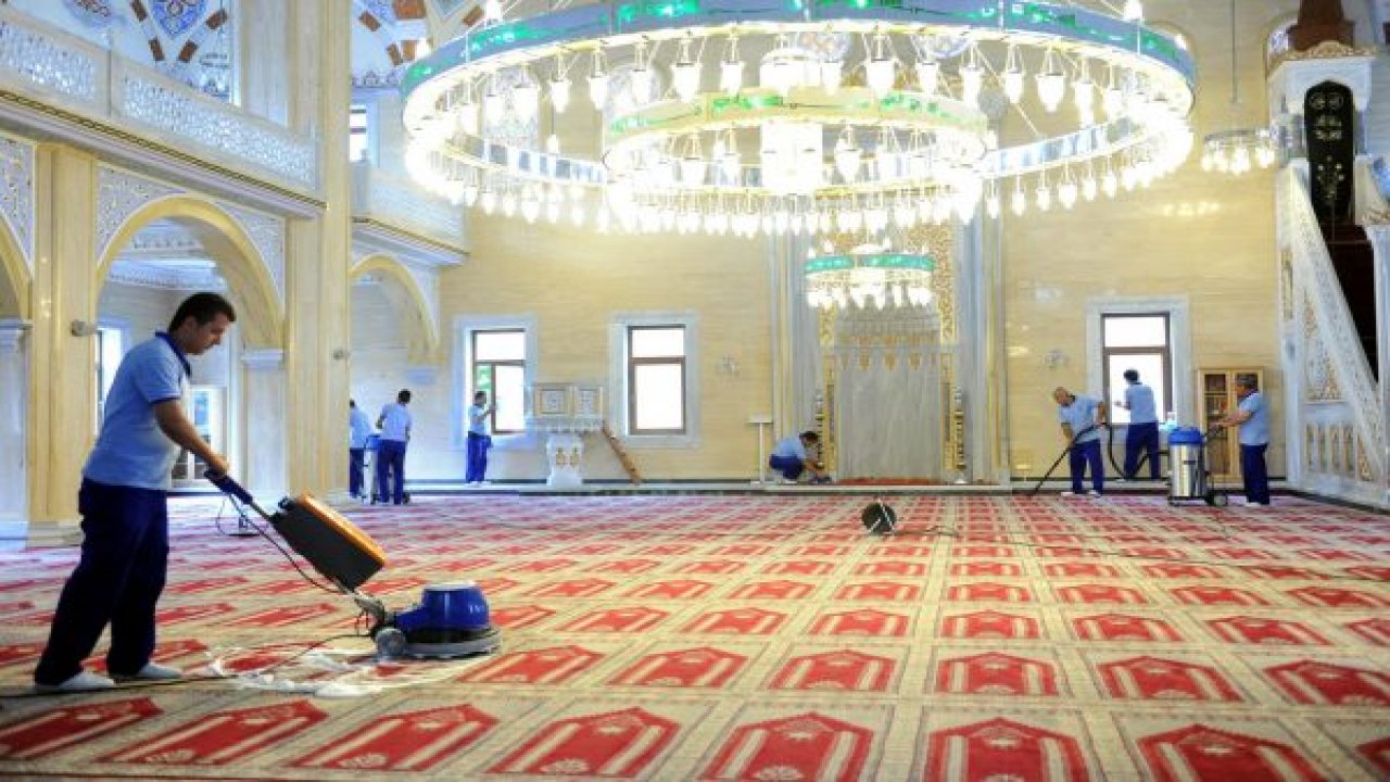 139 camide Ramazan temizliği