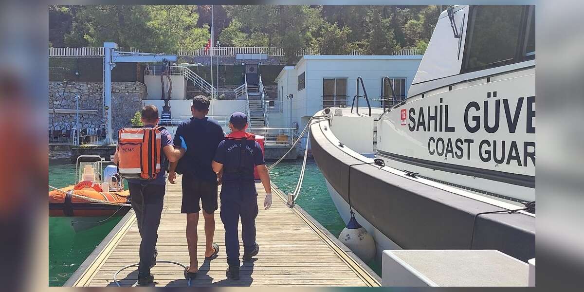 Muğla'da Tatilcinin İmdadına Sahil Güvenlik Yetişti