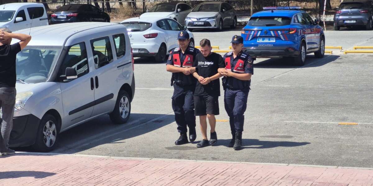 Muğla’da Göçmenlerle Birlikte Botta Yakalanan Kaçakçı Tutuklandı