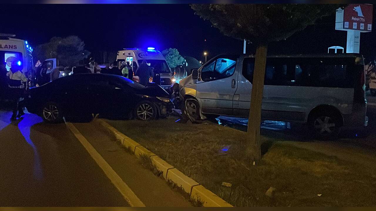 Maç Sonrası Futbolcular Kazaya Karıştı