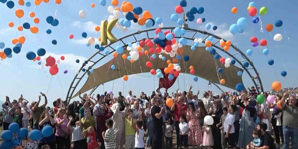 Lösemiyi Yenen Kağan İçin Gökyüzü Balonlarla Şenlendi