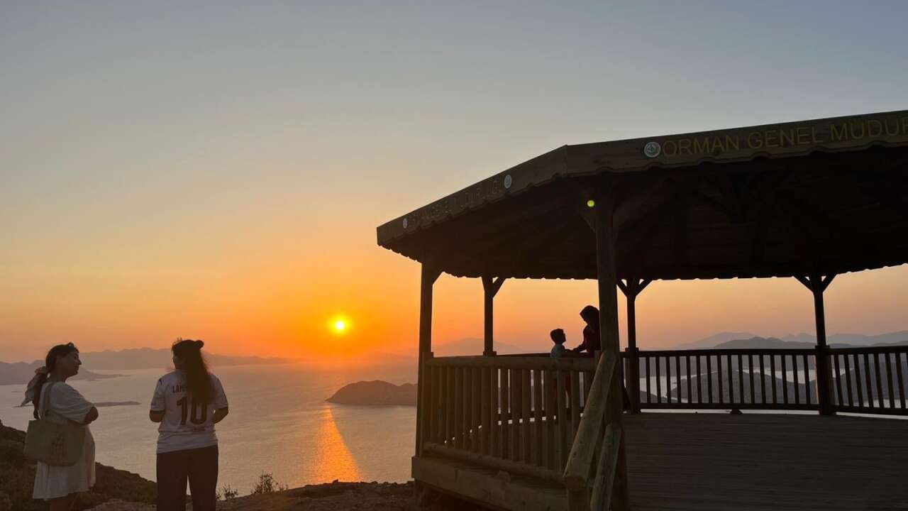 Marmaris’te Gün Doğumu ve Gün Batımının Yeni Adresi: Zirve Seyir Terası