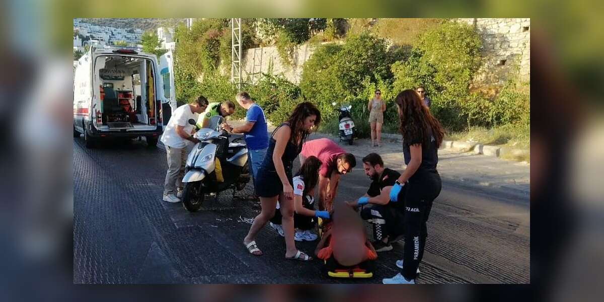 Muğla'da Direksiyon Hakimiyetini Kaybeden Motosikletli Yaralandı