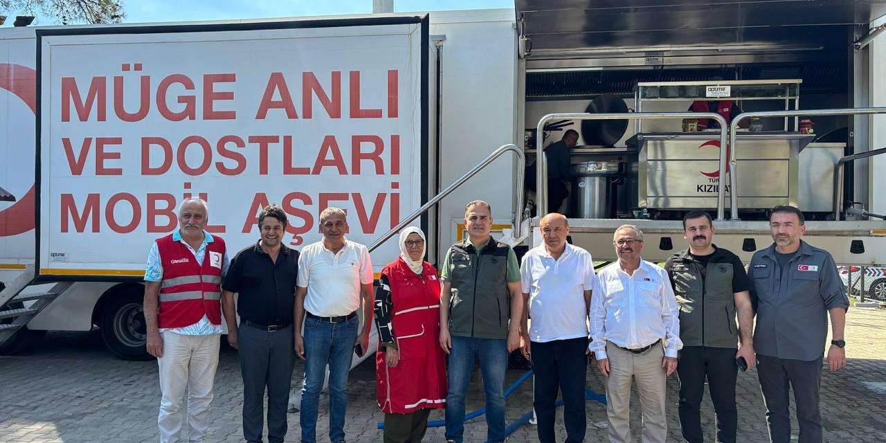 Vali Akbıyık ve Kaymakam Kumcu, Köyceğiz’de  Sahada İnceleme Yaptı, Kızılay Mobil Aşevini Ziyaret Etti