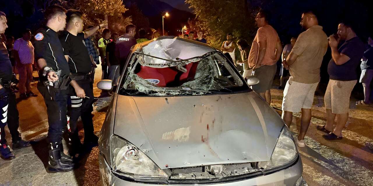 Fethiye'de Otomobil, Bisikletliye Çarpıp Kaçtı: Sürücü Ağır Yaralandı