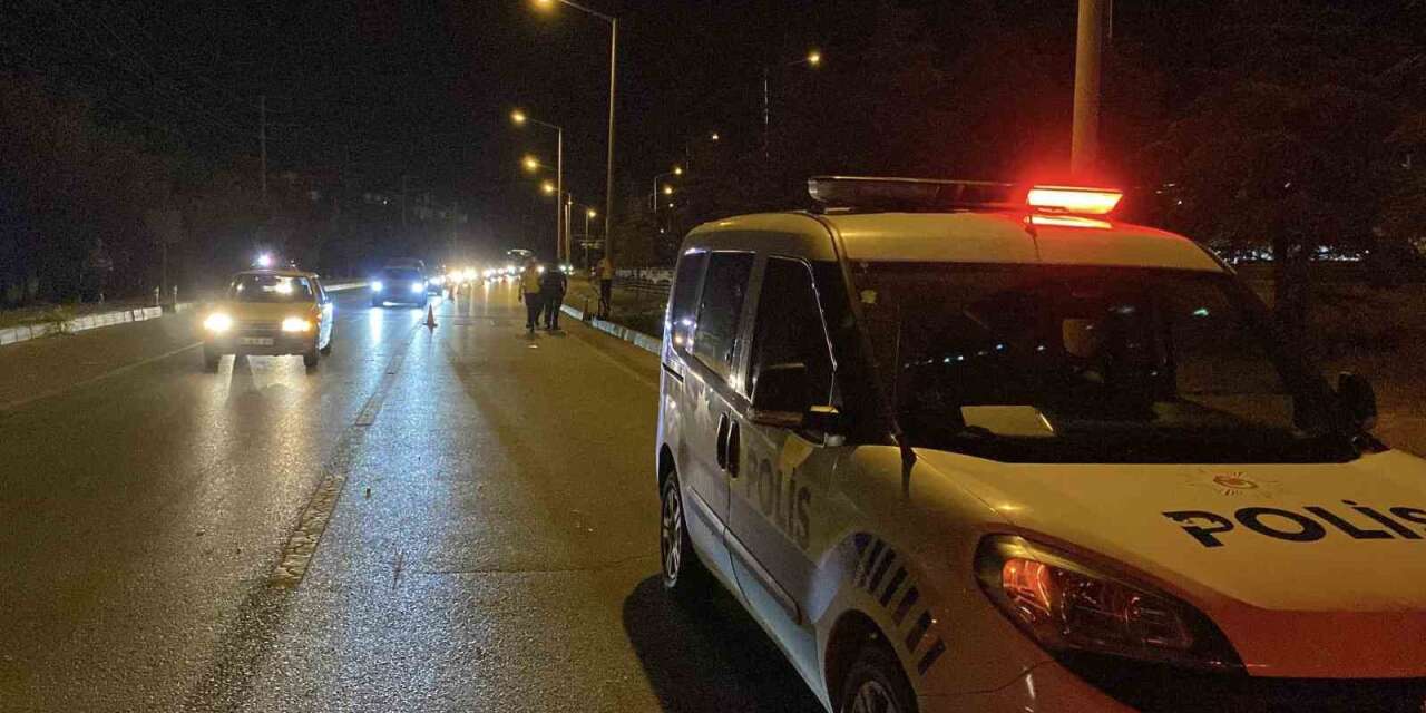 Yaya Geçidinde Feci Kaza: Kadın Ağır Yaralandı