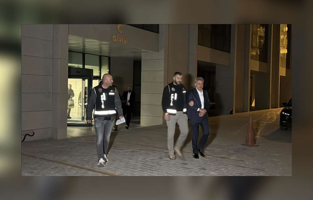 Belediyeye Yolsuzluk Darbesi: Başkan ve Ekibi Tutuklandı