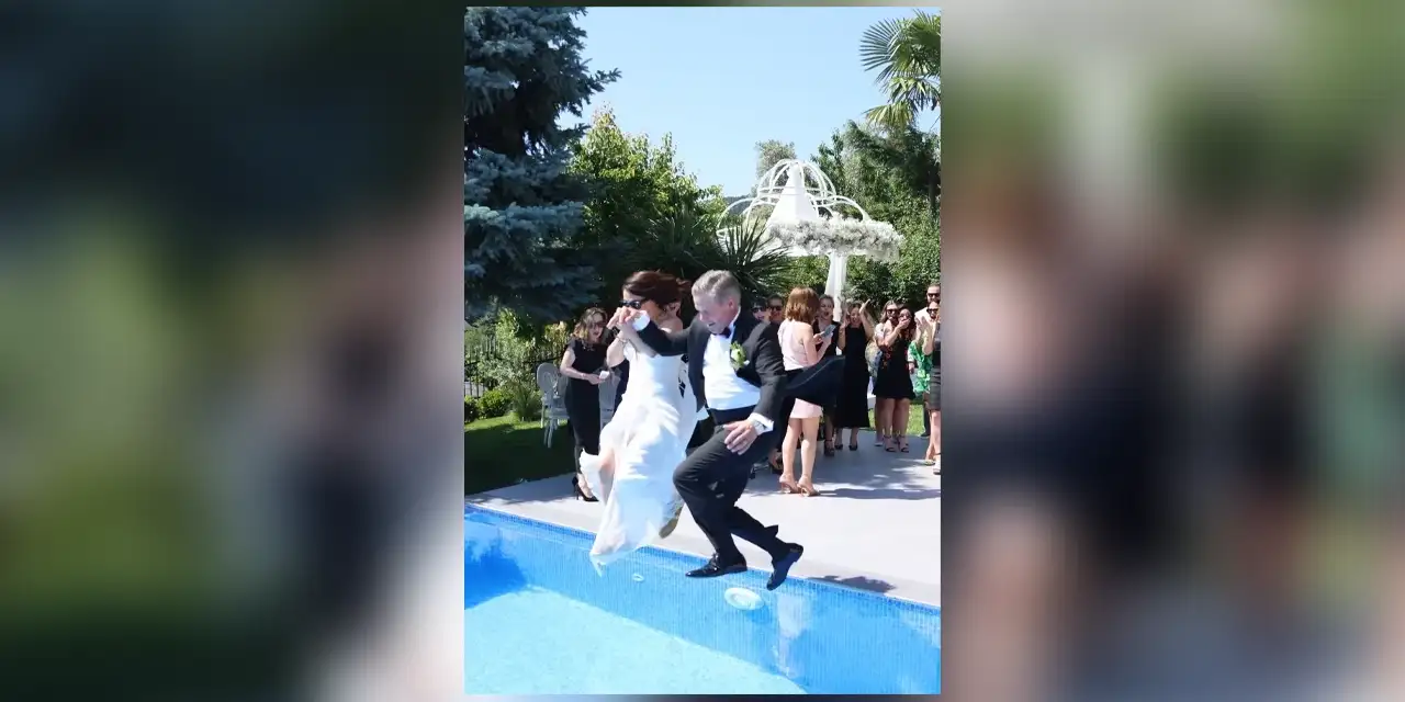 Sosyetede Yeni Düğün Trendi: Kıyafetlerle Denize ve Havuzda Serinlik