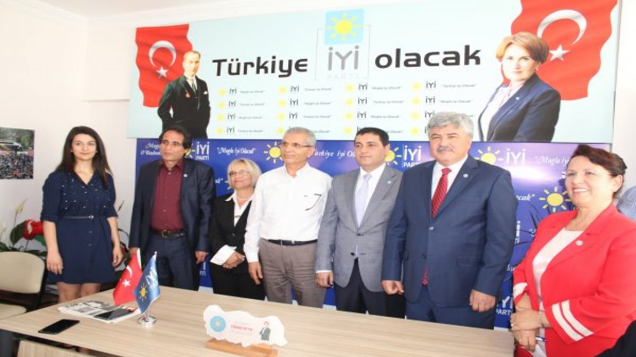 İYİ Parti adaylarını tanıttı