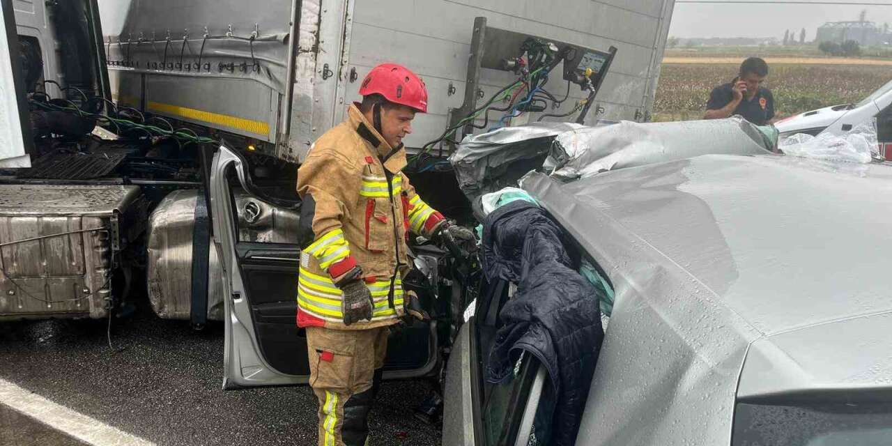 5 Araçlık Zincirleme Kaza: 1 Ölü, 2 Yaralı