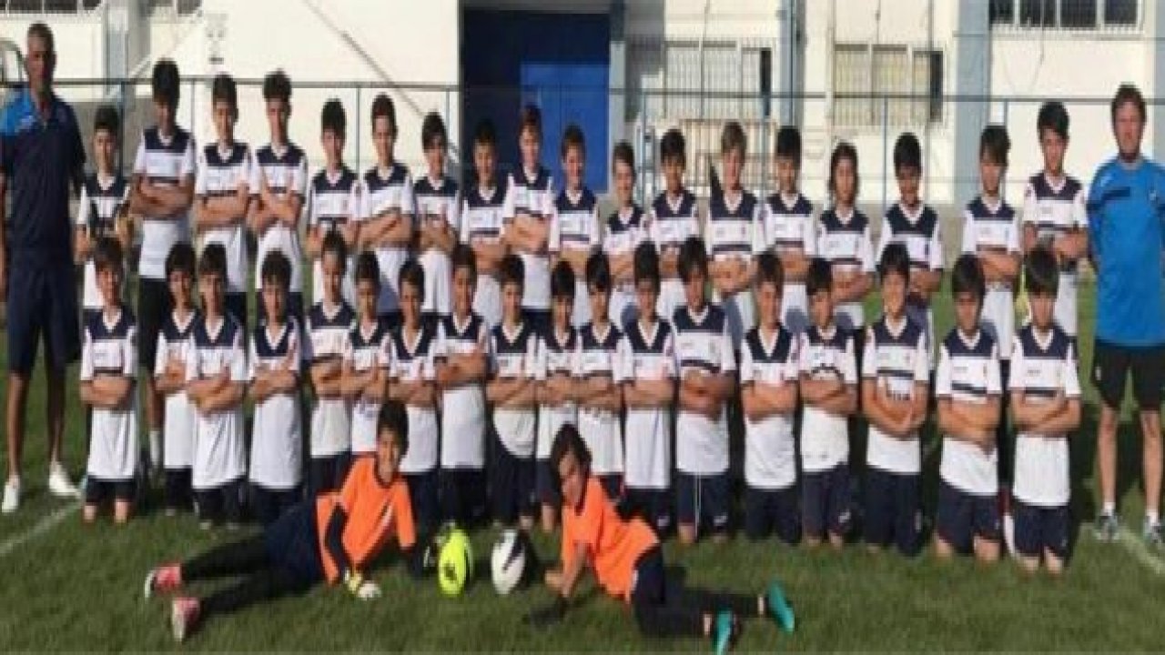 Futbol Akademisi çalışıyor