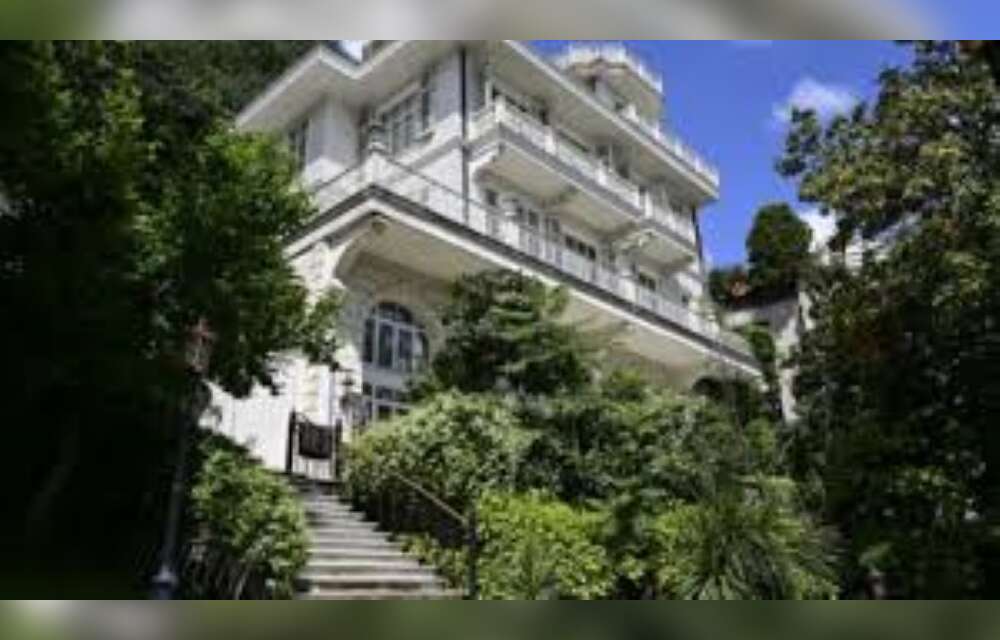 İsmi Sır Gibi Saklanıyordu: Beyaz Köşkü Alan Milyarder Belli Oldu