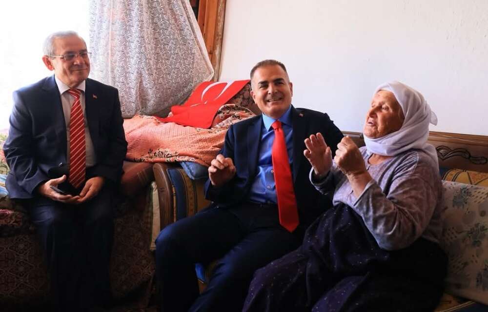 Vali Akbıyık, Şehit Jandarma Çavuş Ali Çetin’in Ailesini Ziyaret Etti