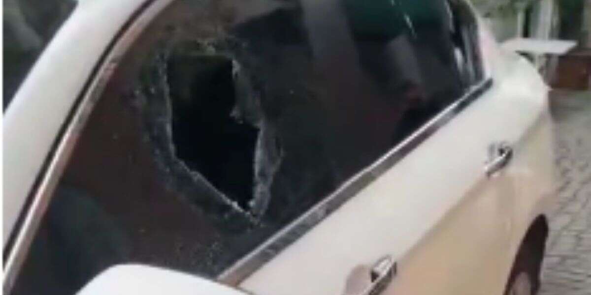 Muğla'da Alacak Verecek Kavgası: Araç Camlarını Kırdı, Bıçaklar Çekildi