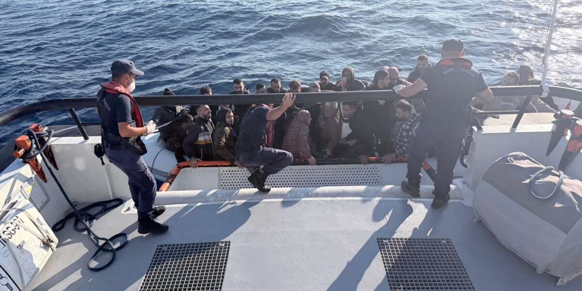 35 Düzensiz Göçmen Yakalandı