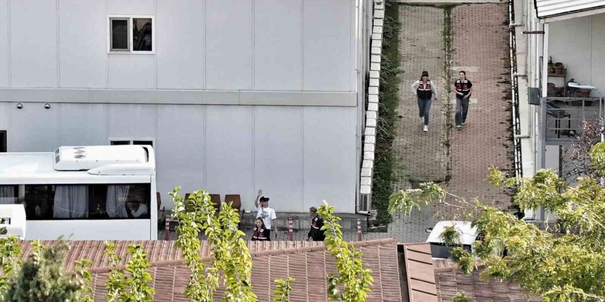 İrem Derici Nişan Gününde Adli Tıp Kurumu’nda Böyle Görüntülendi