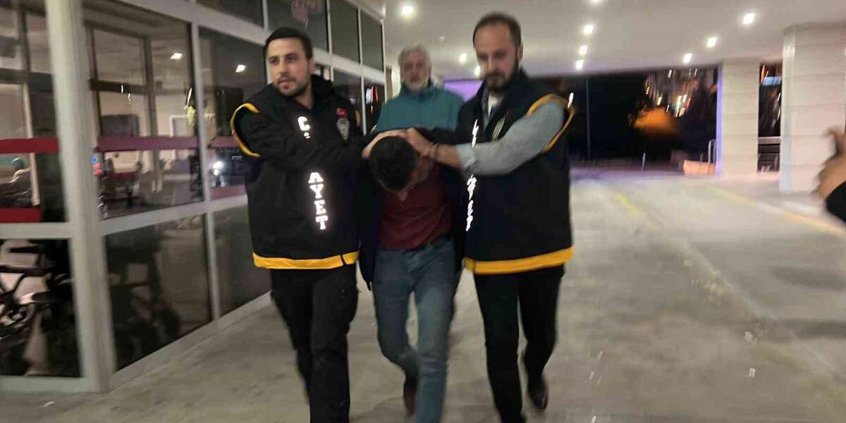 Kucağındaki Bebeğe Aldırmadan Eski Eşini Bıçakladı: Zanlı Yakalandı