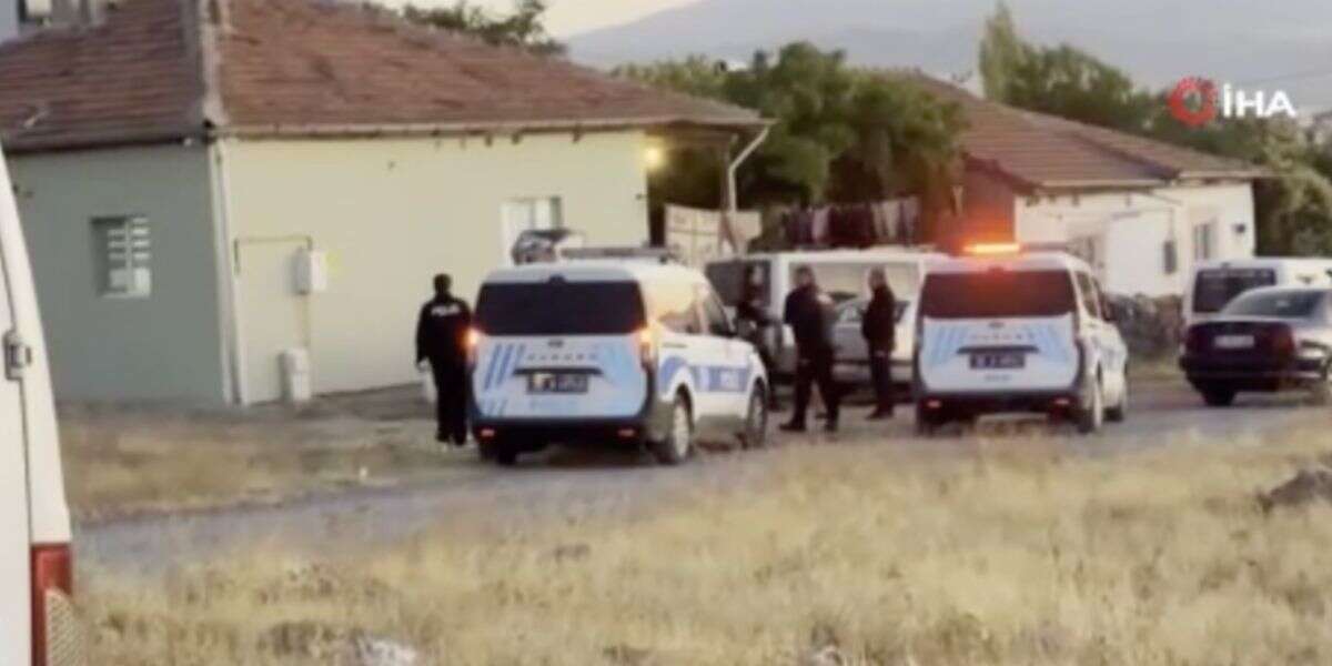 Kar Maskeli Saldırganlar Baba ve Oğlunu Vurdu: 2 Yaralı