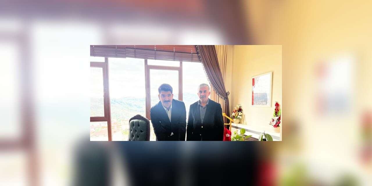 Bu Transfer İlçede Olay Oldu: Kaymakamın Yeni Görevi, Orta Saha