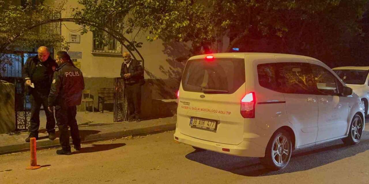 Yaşlı Adam Evinde Ölü Bulundu