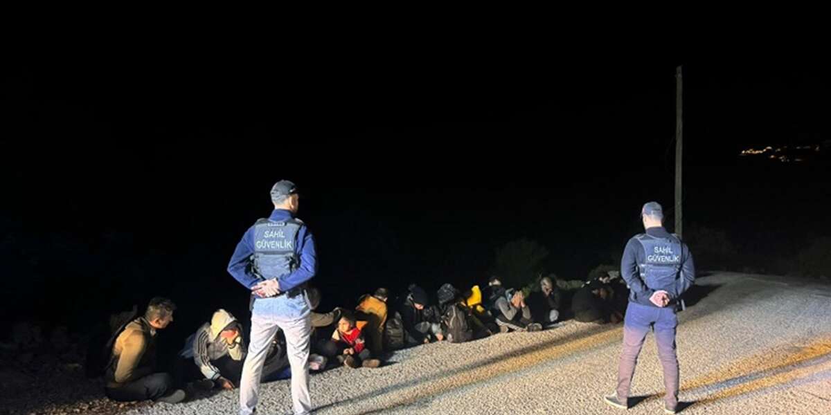 Fethiye’de 9’u Çocuk 40 Düzensiz Göçmen ve 2 Göçmen Kaçakçısı Yakalandı