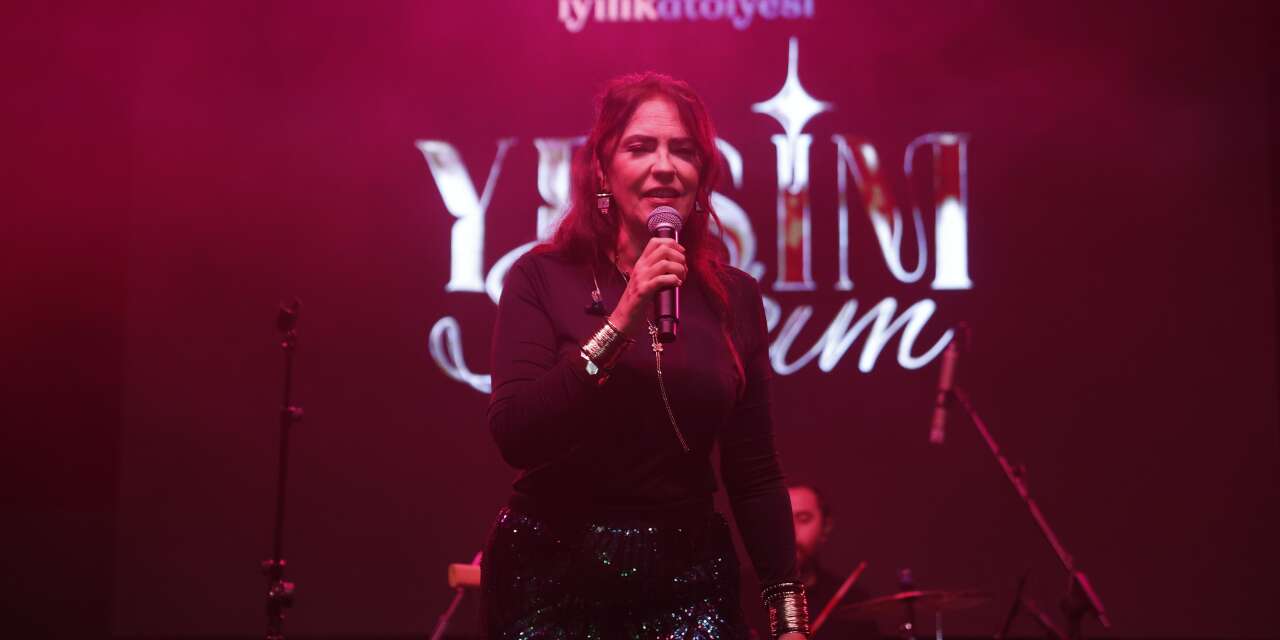 Yeşim Salkım’dan Bodrum’da Anlamlı Konser: Kız Çocukları İçin Sahne Aldı