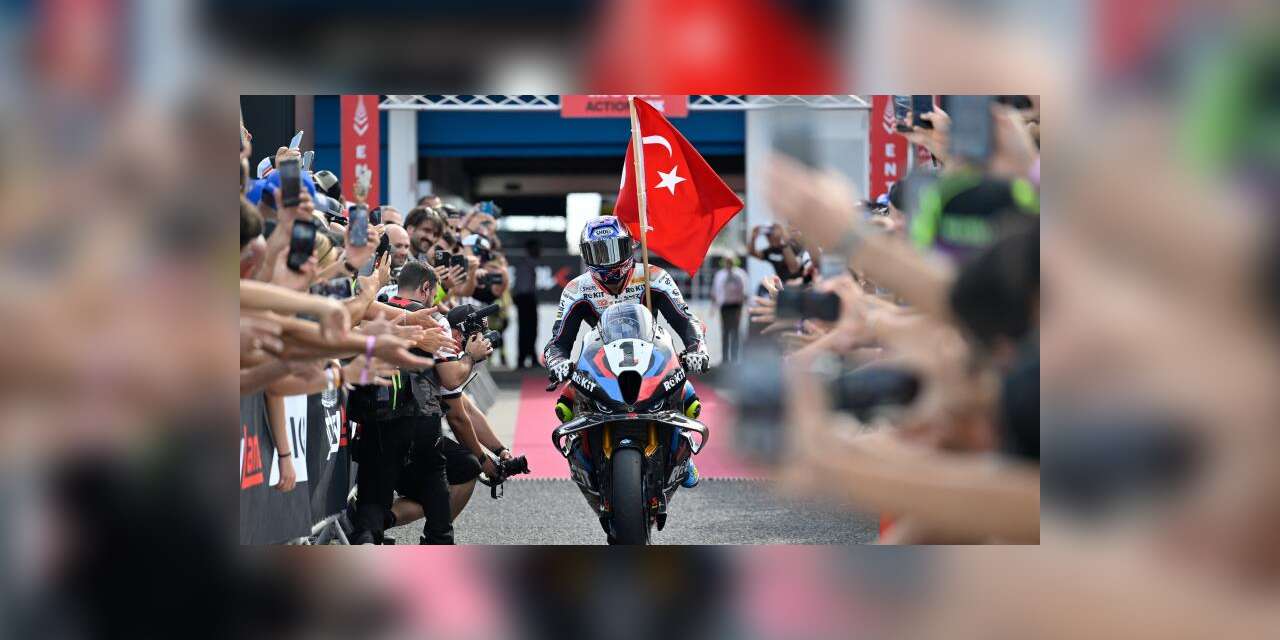 Toprak Razgatlıoğlu, 3. Kez Dünya Şampiyonu Oldu!