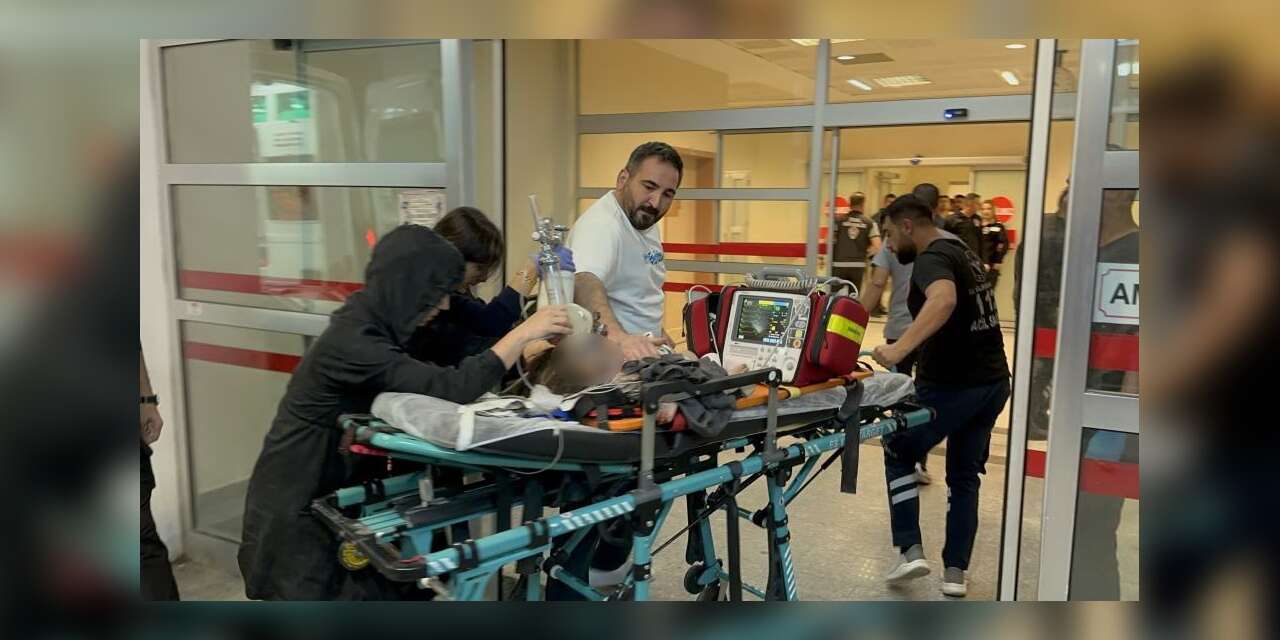 Takla Atan Otomobilde 2 Yaşındaki Küçük Çocuk Kurtarılamadı