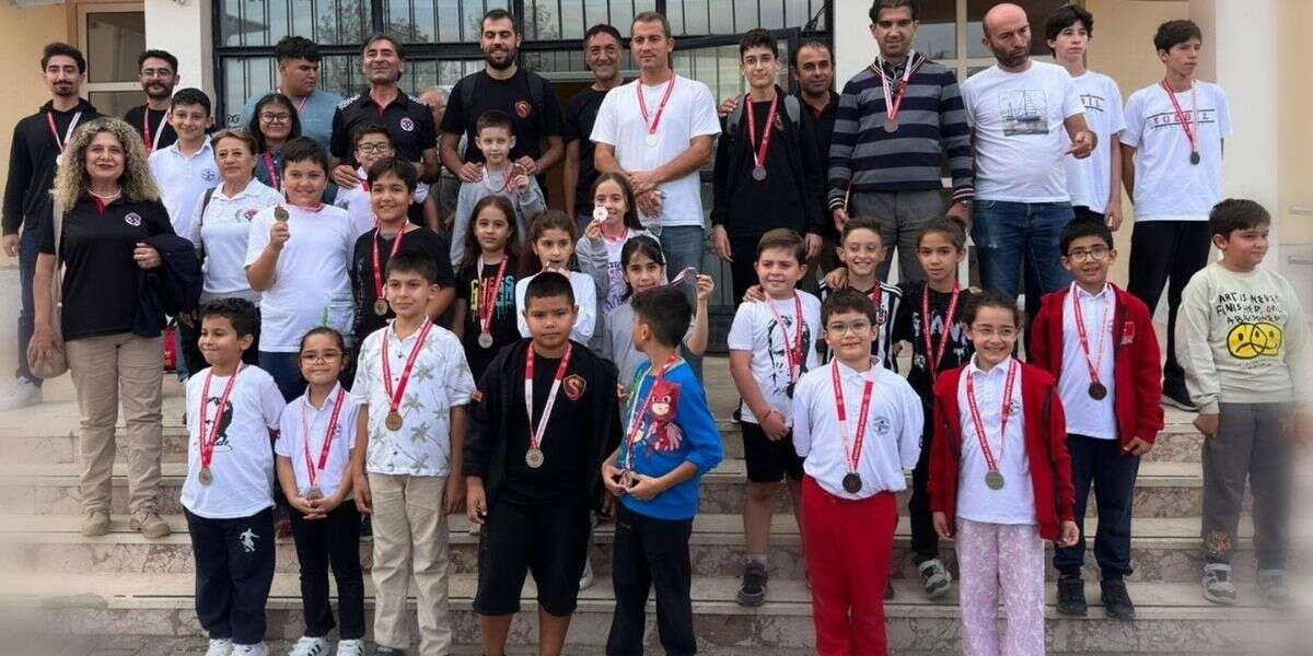 Köyceğiz’de Satranç Turnuvasında Yarıştılar