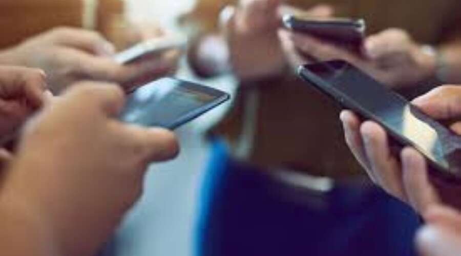 Resmî Gazete’de Yayımlandı: Cep Telefonlarına Vergi Düzenlemesi, Fiyatlar Düşüyor