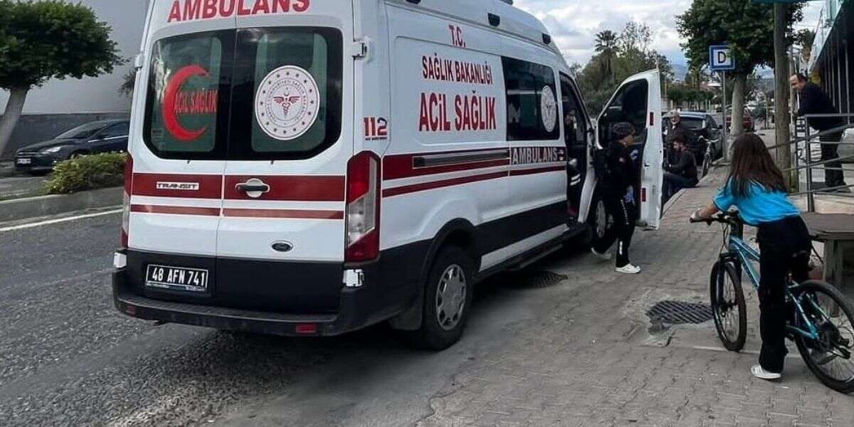 Muğla’da Motosiklet Kazası: 3 Tekerlekli Elektrikli Bisiklet Olay Yerinden Kaçtı