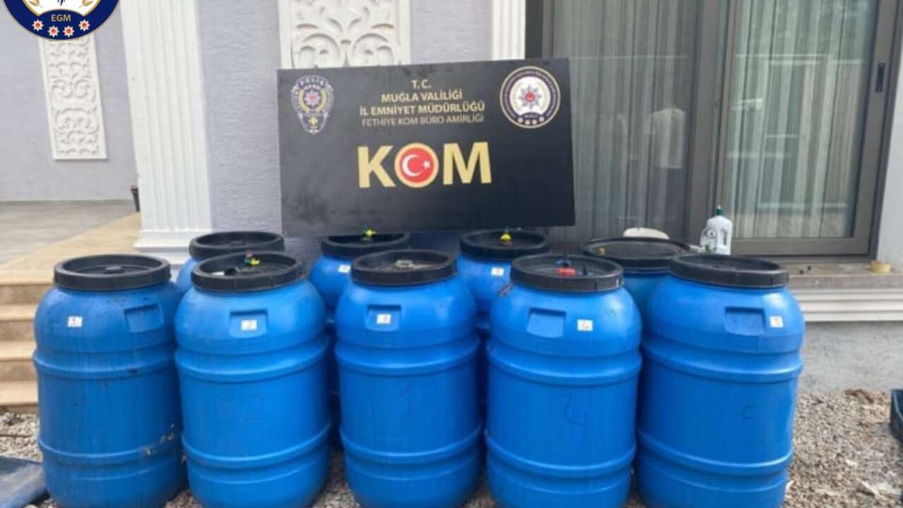 Muğla'da Kaçak Şarap Operasyonu: 1980 Litre Ele Geçirildi