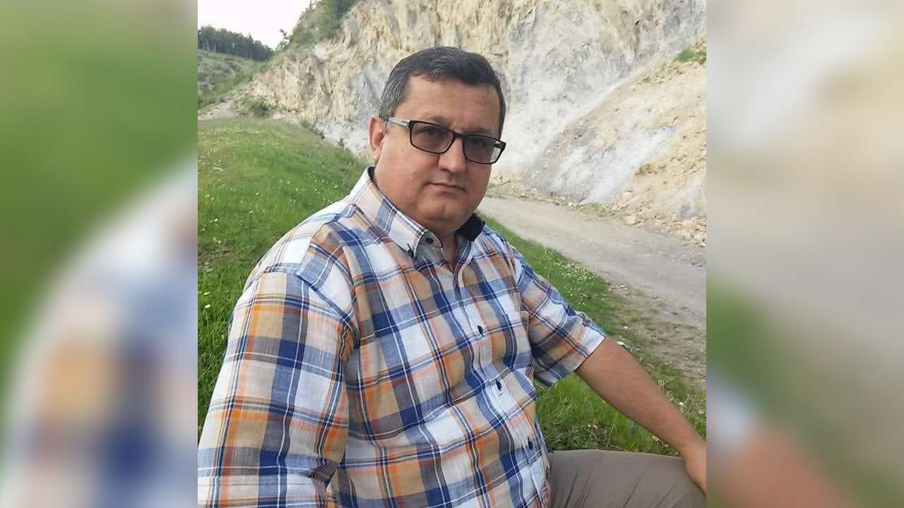 Dengesini Kaybeden Adam Merdivenden Düştü, Hastanede Can Verdi