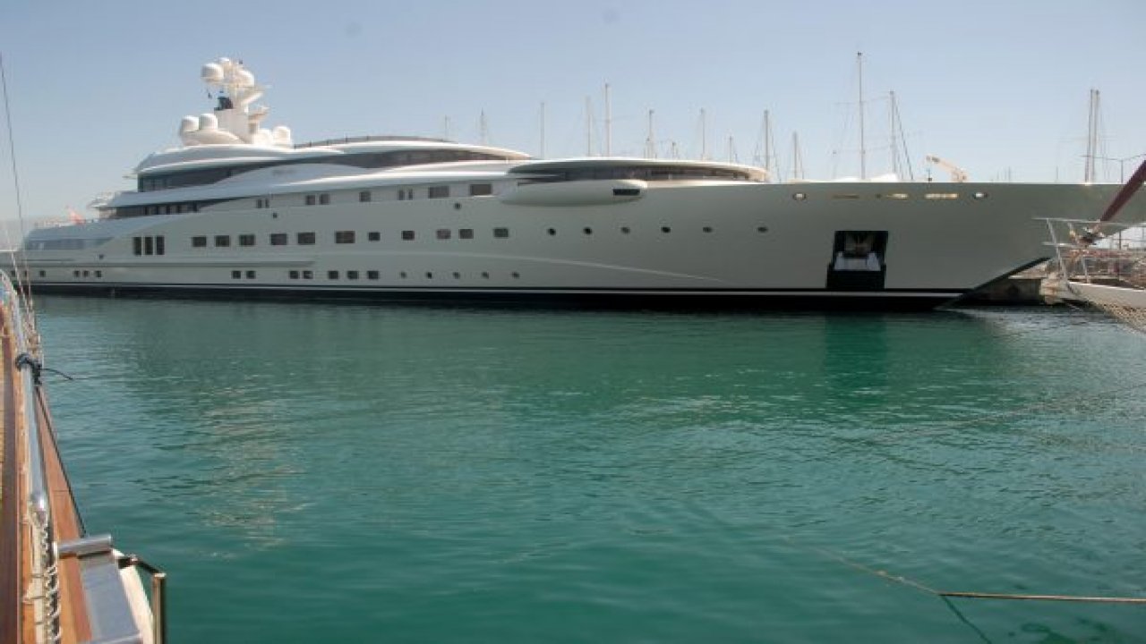 Fethiye'den 1 milyonluk yakıt aldı