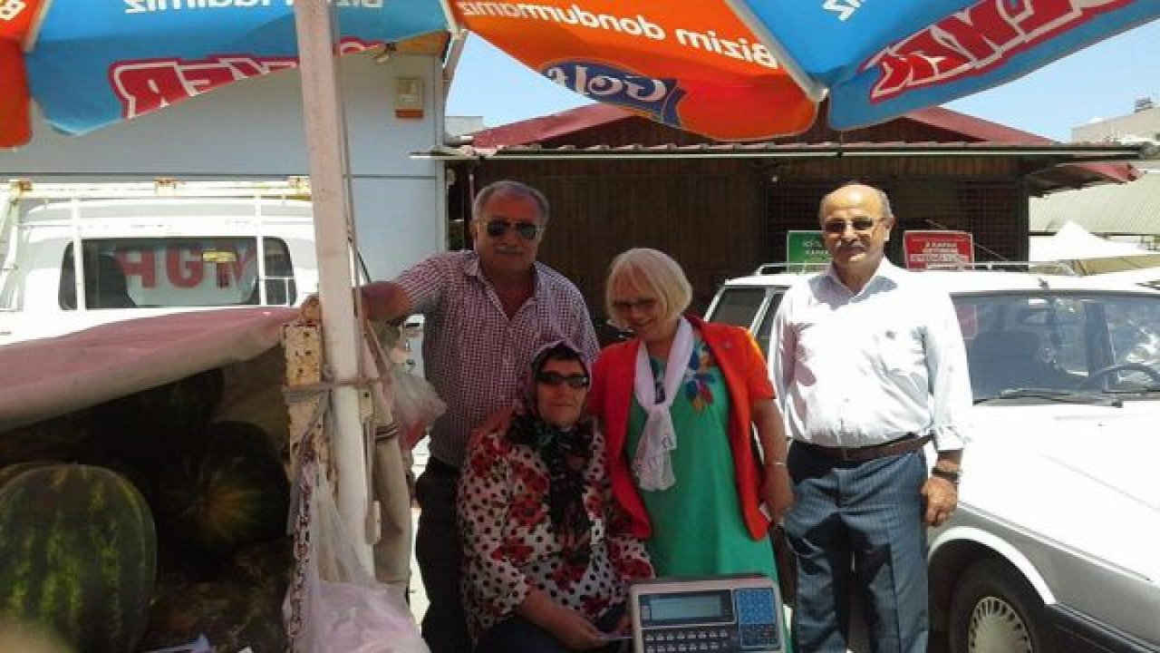 Aştı pazarcı esnafıyla buluştu